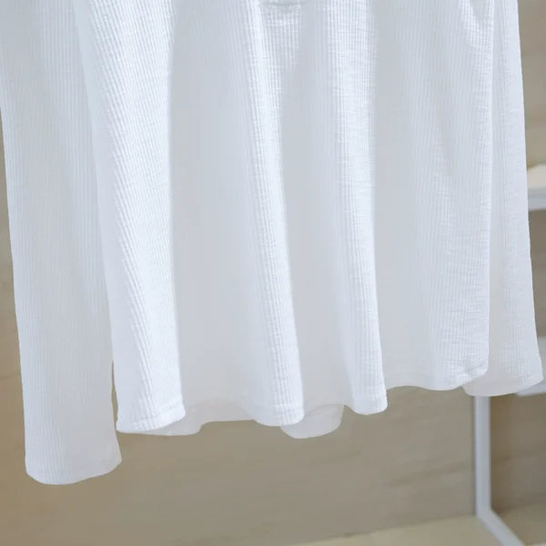 hooded long sleeved t shirt women's white casual 2024 spring new loose design niche bottoming shirt tops ins