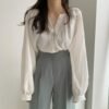 longsleeved blouse with buttons